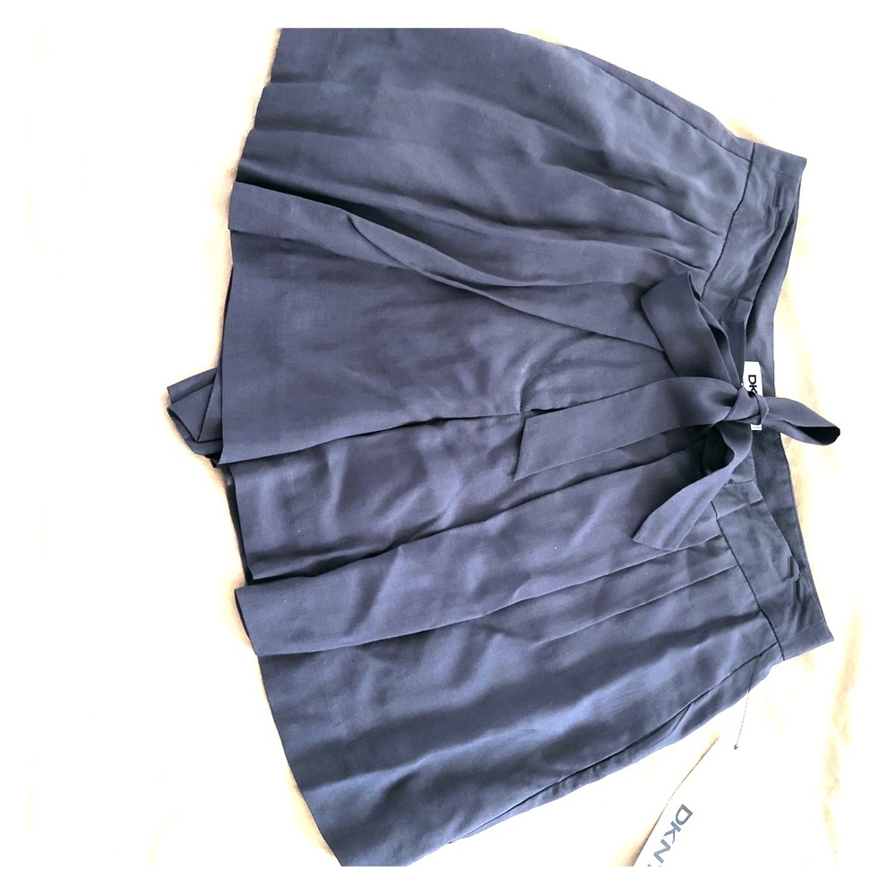 Cinched waist shorts